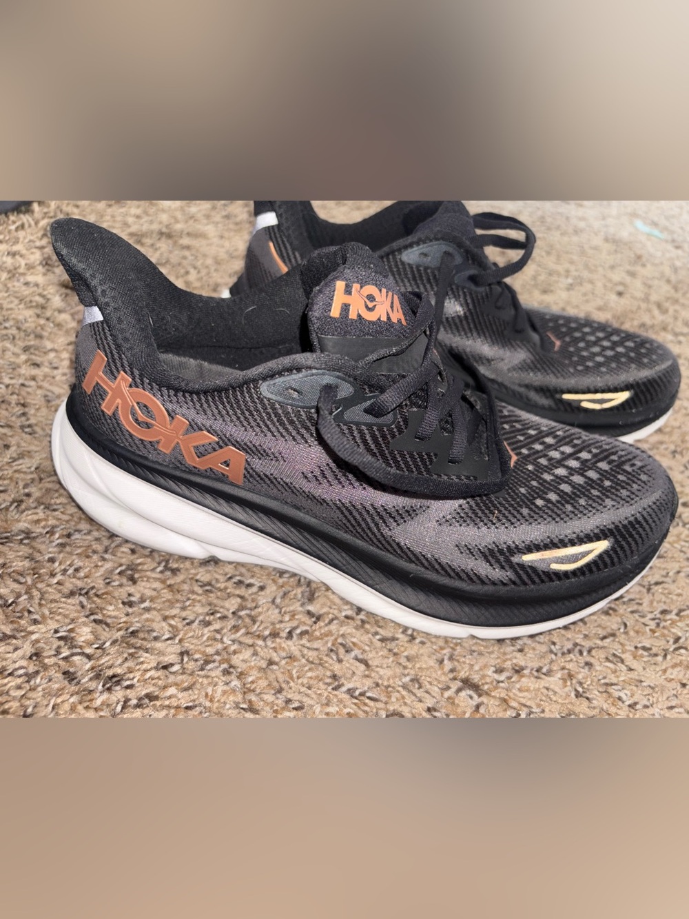 Hoka Clifton 9